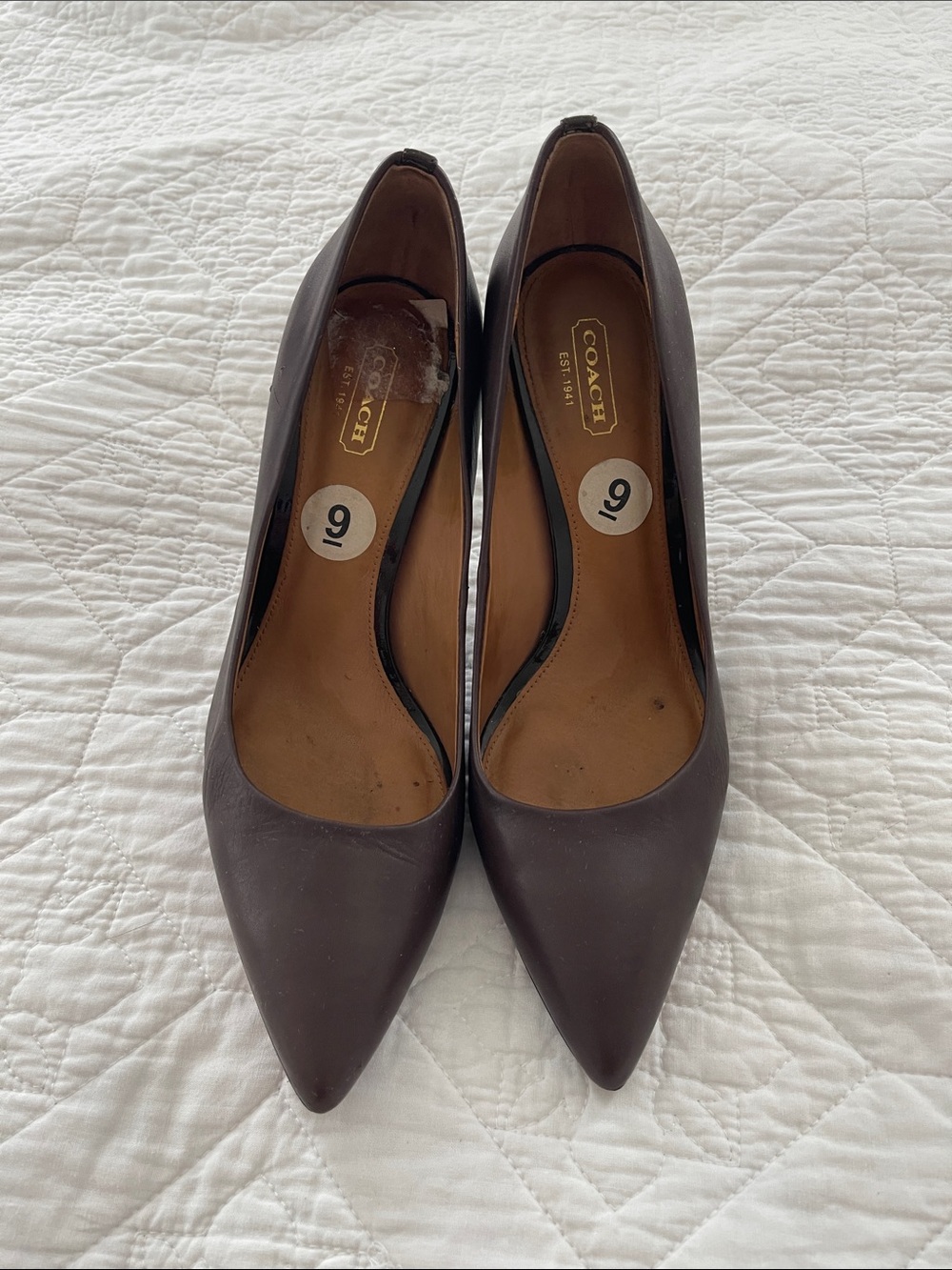 Coach Dark Brown Pointed-Toe Leather Pumps heels, size 9